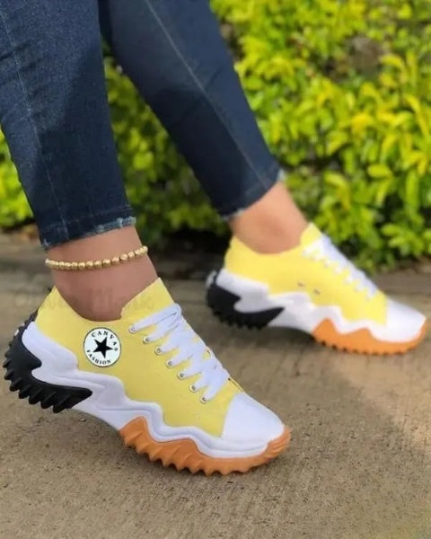 MW | Muffin Schnürsneaker mit Ösen und kontrastierenden Einsätzen