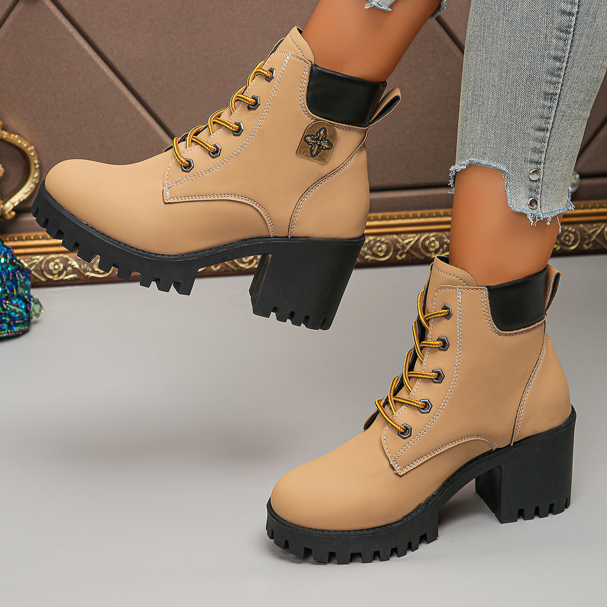 Wunderschön gefertigte Orthopädische Stiefel