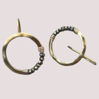 Schöne Ohrring mit einzigartigem Stil