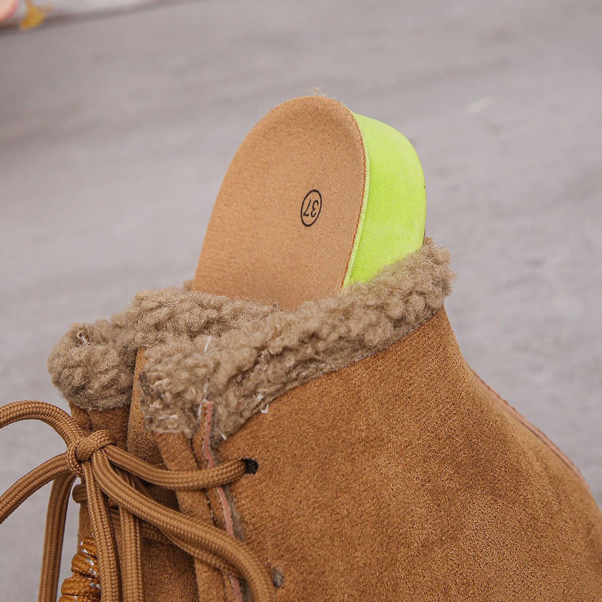 Klassische Orthopädische Stiefel mit zeitlosem Stil