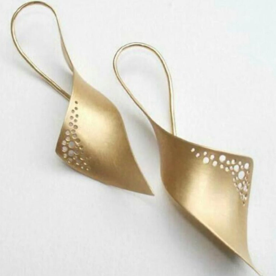 Klassische Gold Ohrring mit zeitloser Eleganz