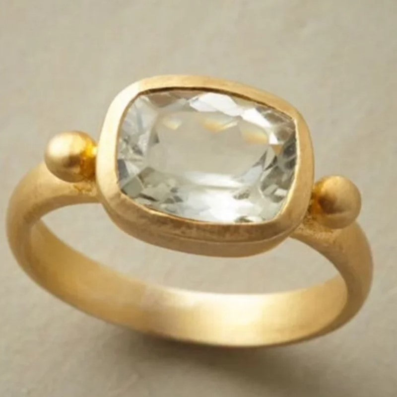 Klassische Gold Ring mit zeitloser Eleganz