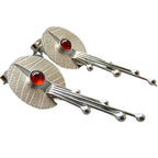 Zarte handwerkliche Ohrring