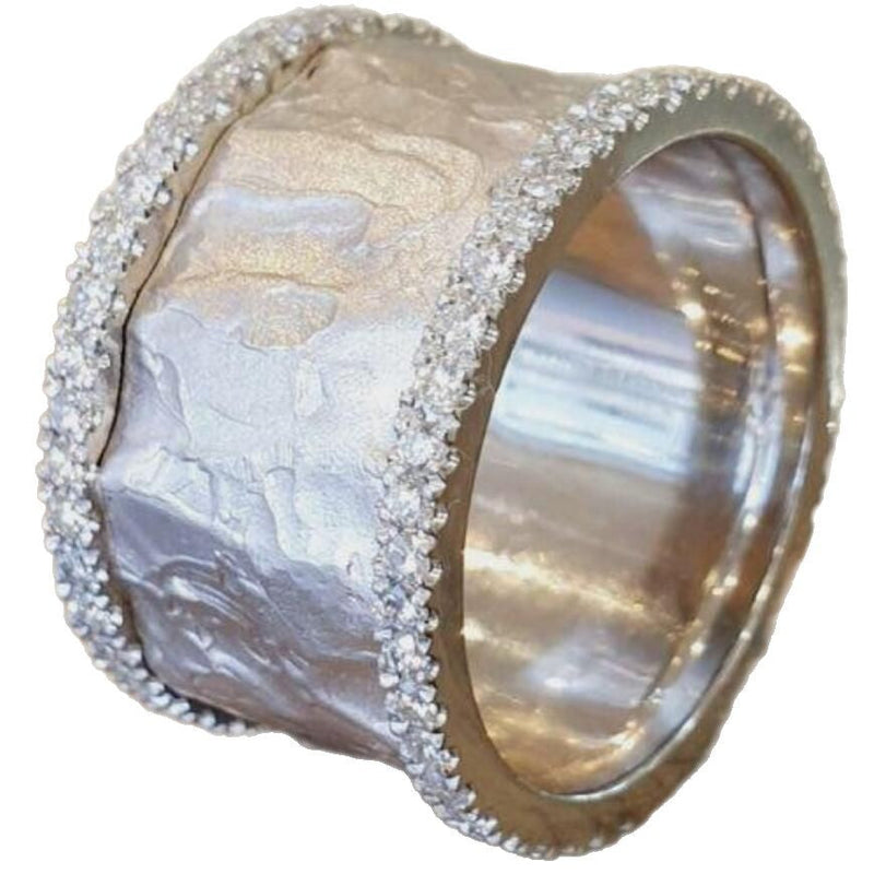 Klassische Silber Ring mit zeitloser Eleganz