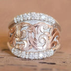 Zarte handwerkliche Ring