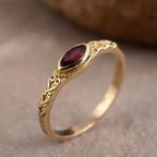 Zarte handwerkliche Gold Ring