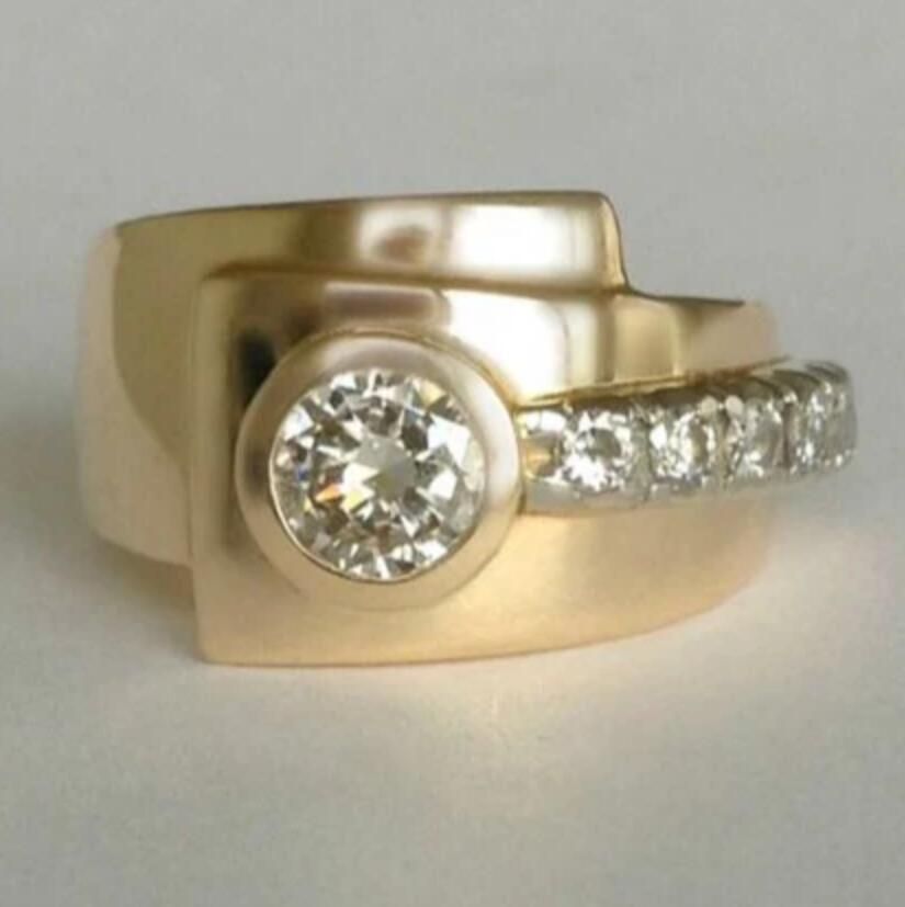 Schöne Gold Ring mit einzigartigem Stil