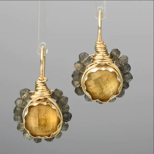 Schöne Ohrring mit einzigartigem Stil