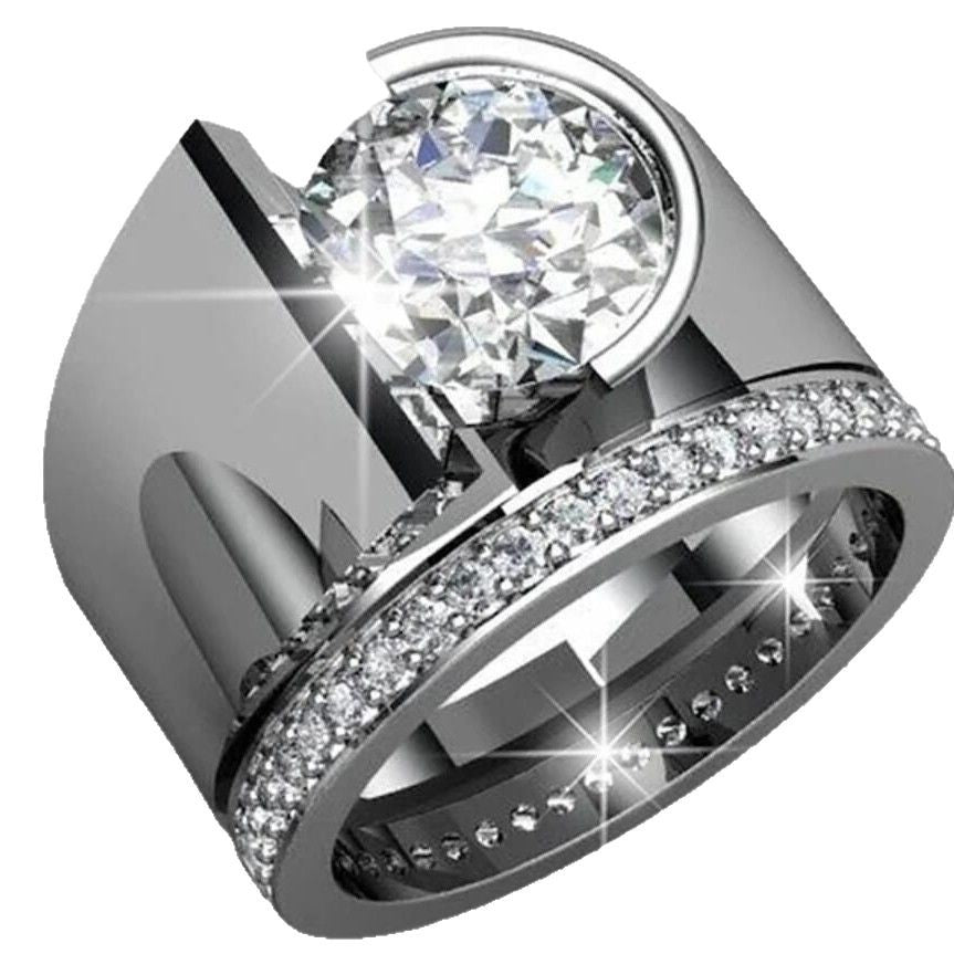 Zarte handwerkliche Ring