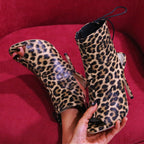 Klassische Orthopädische Stiefel mit zeitlosem Stil