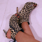 Klassische Orthopädische Stiefel mit zeitlosem Stil