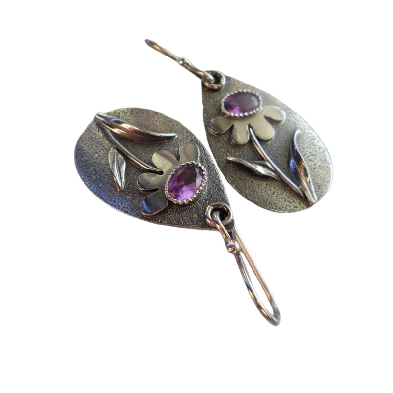 Zarte handwerkliche Ohrring