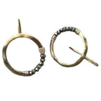 Schöne Ohrring mit einzigartigem Stil