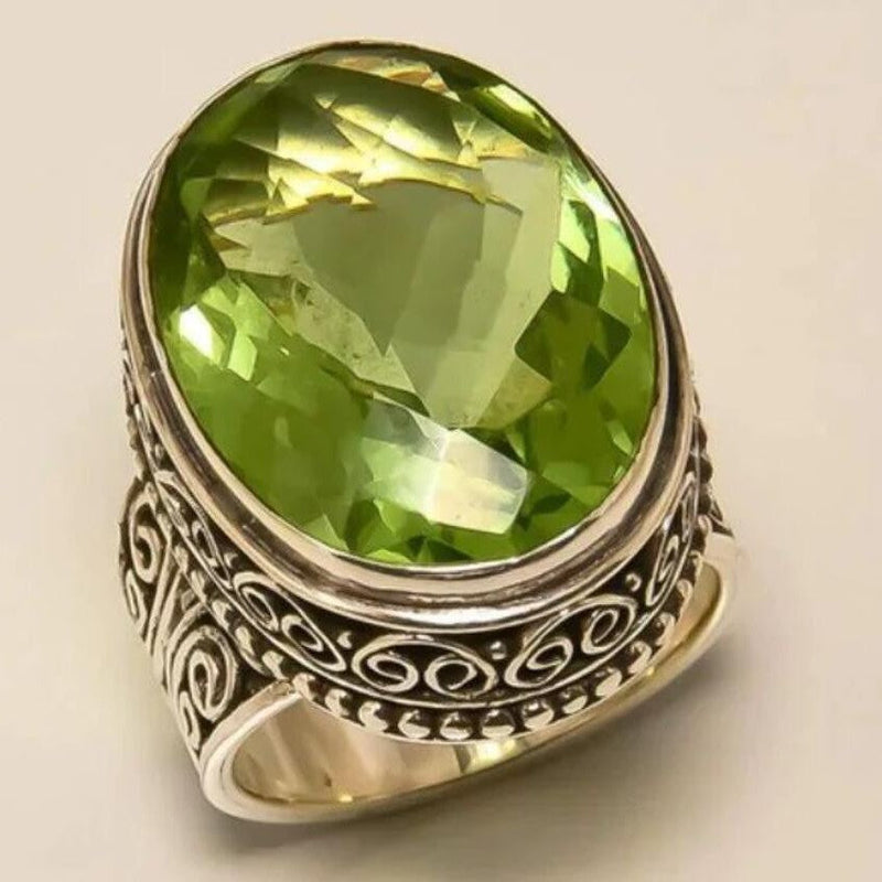 Klassische Ring mit zeitloser Eleganz