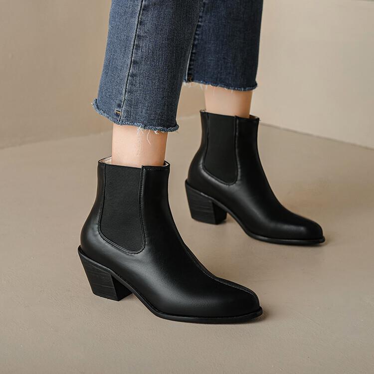 Klassische Orthopädische Stiefel mit zeitlosem Stil