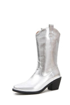 Klassische Orthopädische Stiefel mit zeitlosem Stil