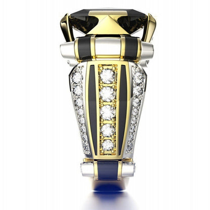 Zarte handwerkliche Ring