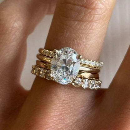 Zarte handwerkliche Ring