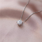 Schöne Halskette mit einzigartigem Stil