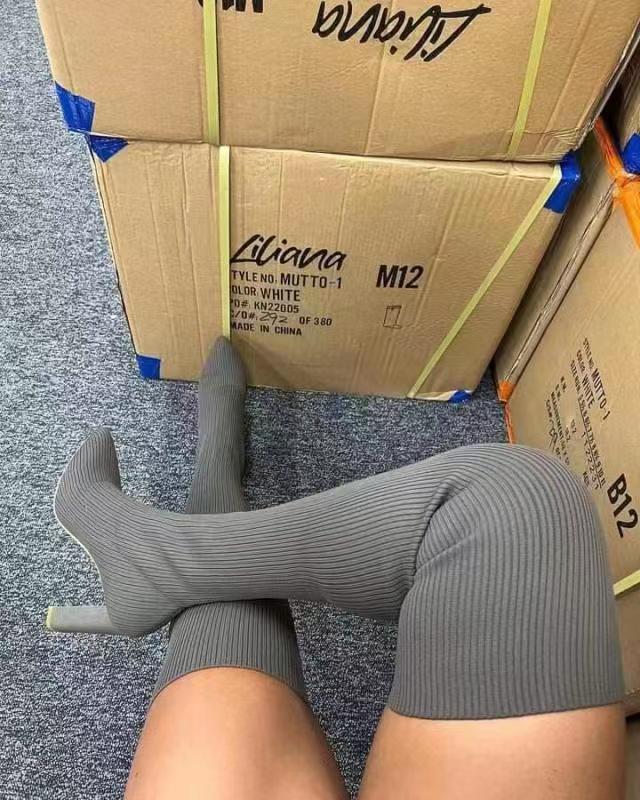 Schicke Orthopädische Stiefel mit einzigartigem Design