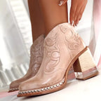 Anmutige Orthopädische Stiefel für modernen Look