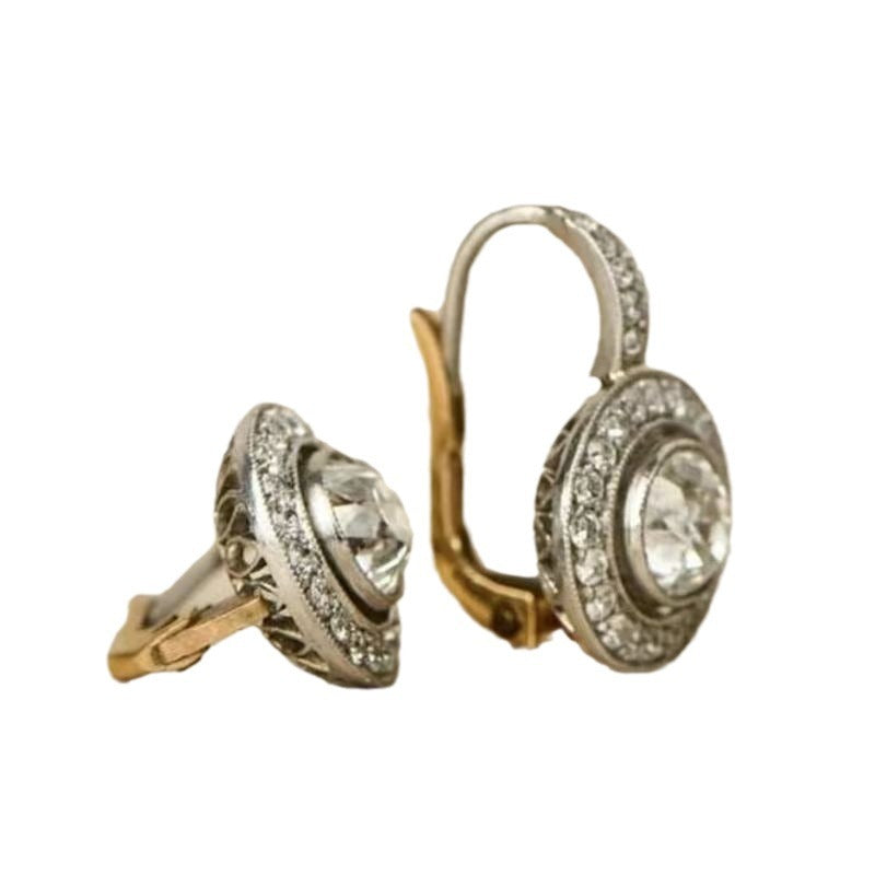 Schöne Ohrring mit einzigartigem Stil