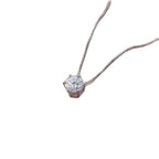 Schöne Halskette mit einzigartigem Stil