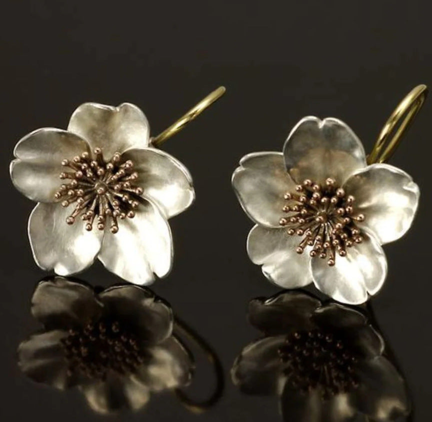 Handgefertigte Vintage Gold Ohrring