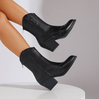 Schicke Orthopädische Stiefel mit einzigartigem Design