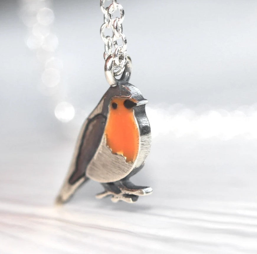 Zarte handwerkliche Halskette