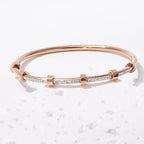 Schöne Gold Armband mit einzigartigem Stil