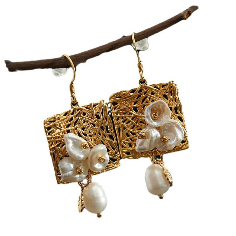 Klassische Perlen Ohrring mit zeitloser Eleganz