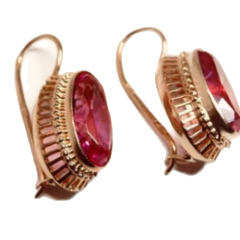 Schöne Gold Ohrring mit einzigartigem Stil