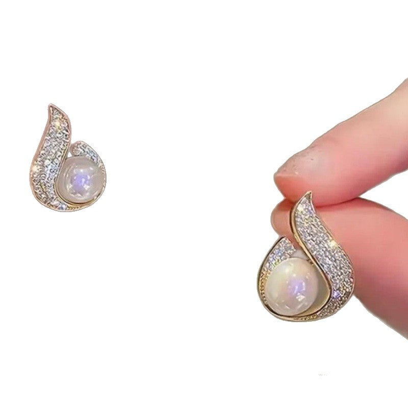 Atemberaubende Ohrring für den Alltag