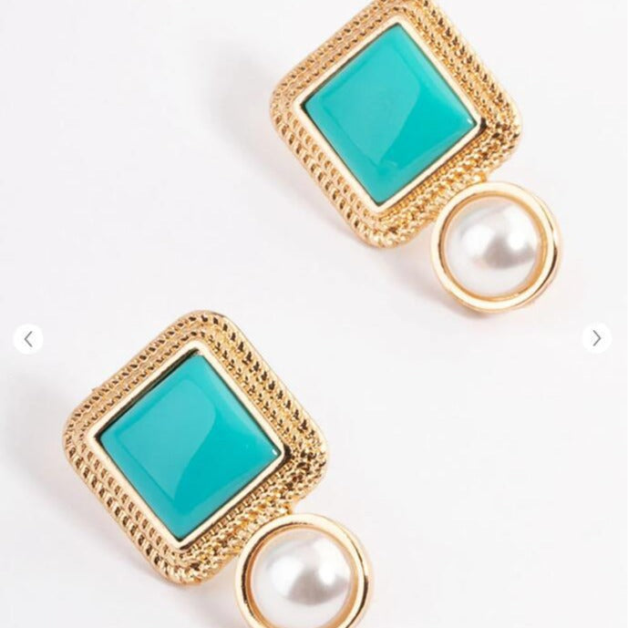 Zarte handwerkliche Ohrring