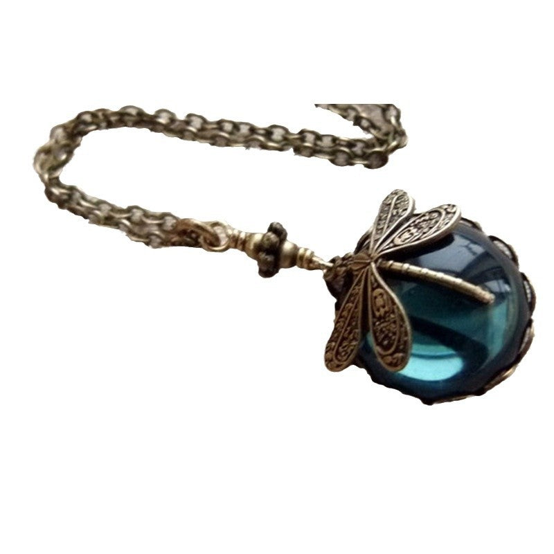 Zarte handwerkliche Halskette