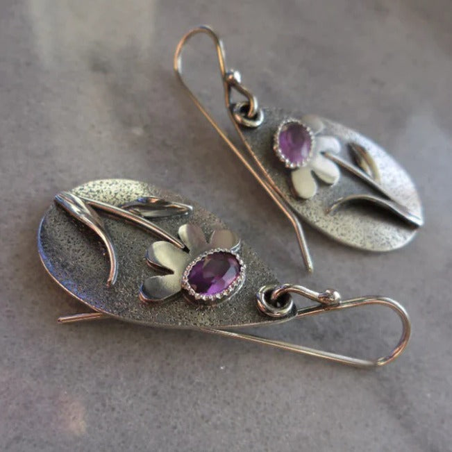 Zarte handwerkliche Ohrring