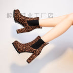 Klassische Orthopädische Stiefel mit zeitlosem Stil