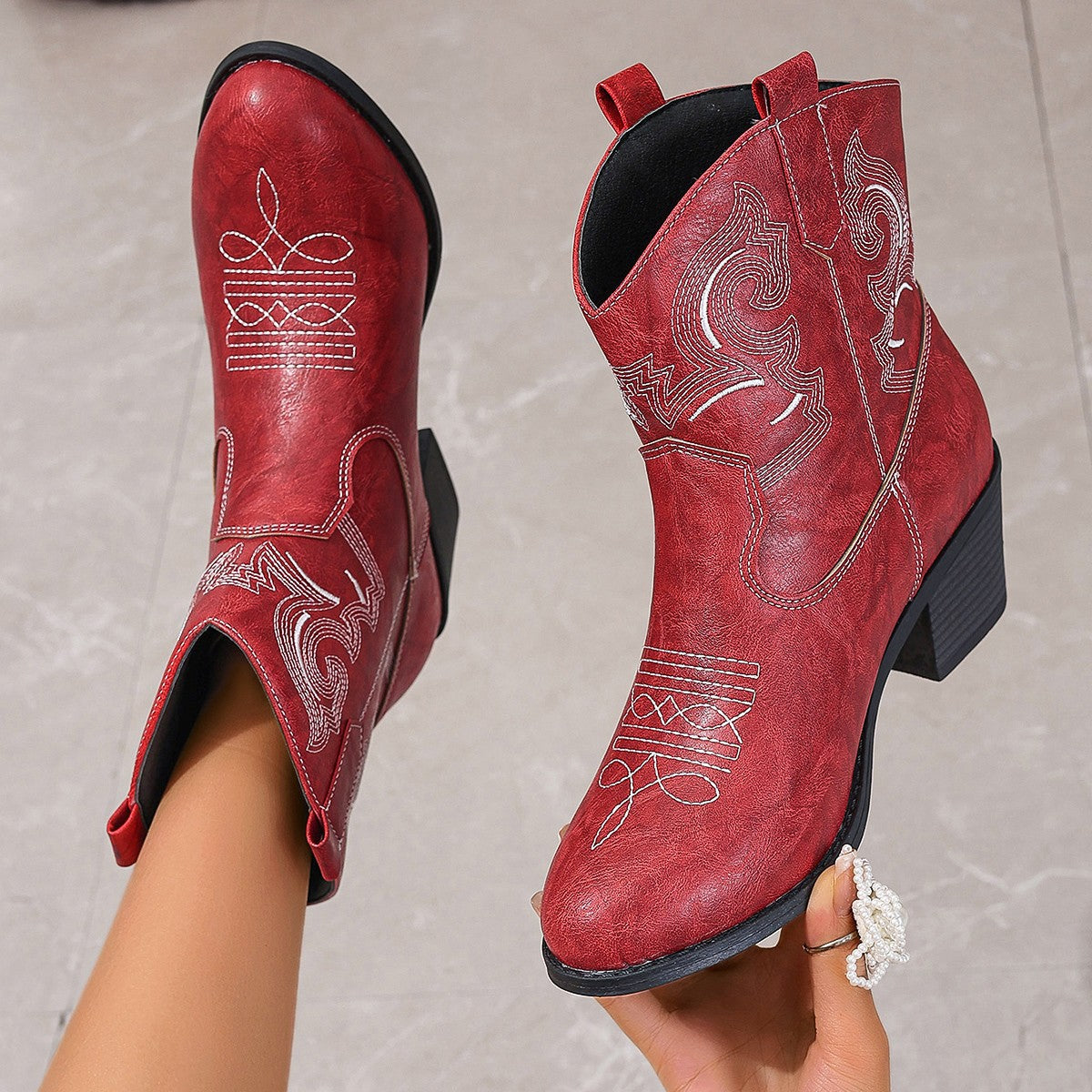 Klassische Orthopädische Stiefel mit zeitlosem Stil