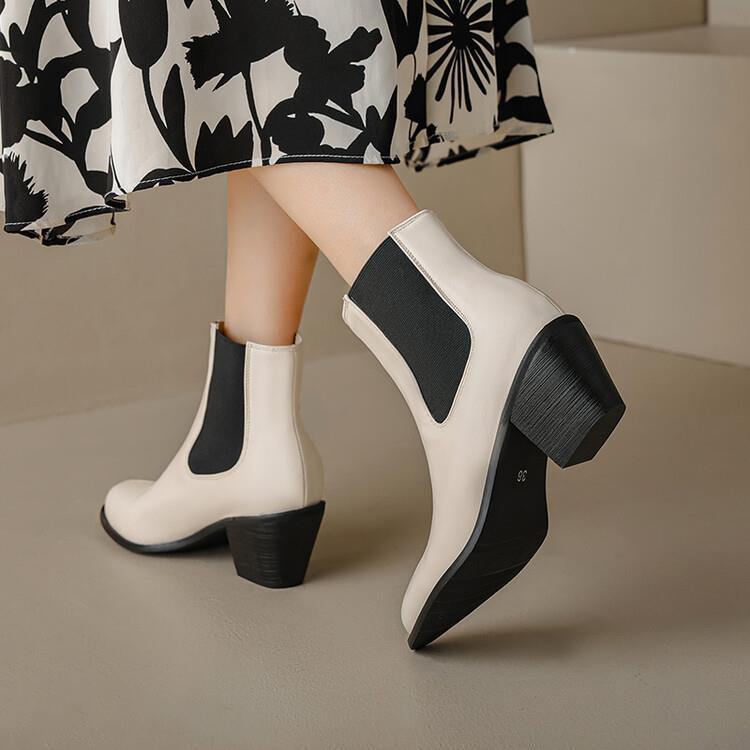 Klassische Orthopädische Stiefel mit zeitlosem Stil