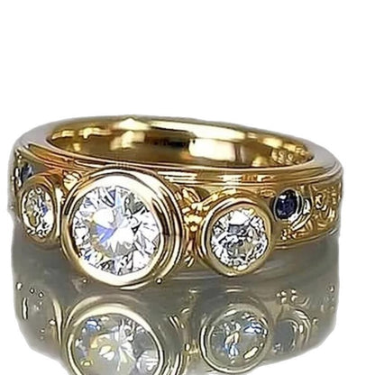 Zarte handwerkliche Ring